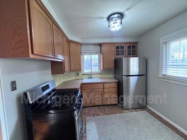 Building Photo - 2714 Glenview Ave