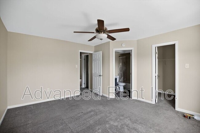 Building Photo - 339 Overlea Pl