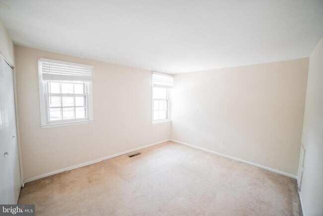 Building Photo - 2300 Naudain St