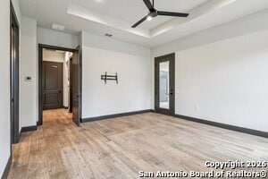 Building Photo - 661 inner