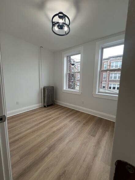 Building Photo - 110 Brainerd Rd