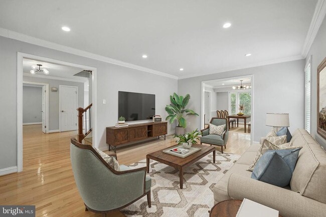 Building Photo - 9913 Rosewood Hill Cir