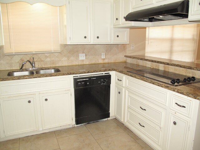 Building Photo - 702 Oder Ln