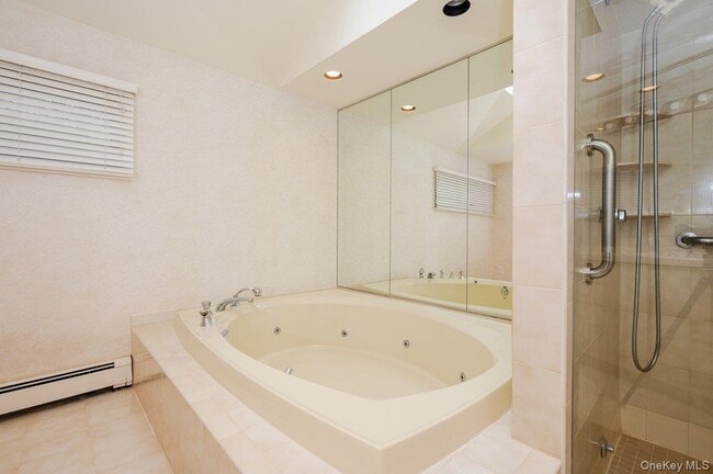 Building Photo - 40 Cayuga Ave