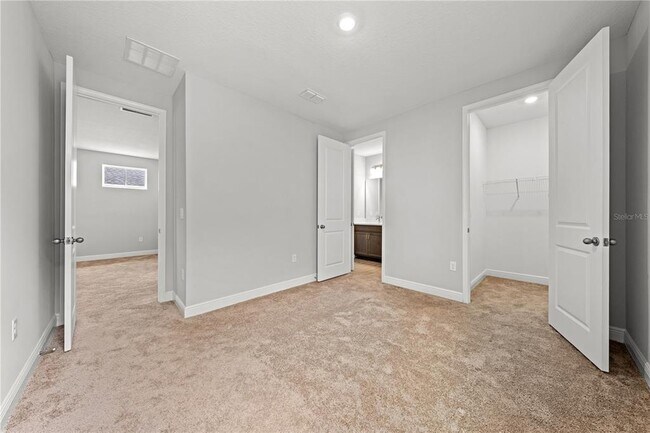 Building Photo - 10657 Marconi Ave