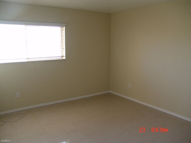 Building Photo - 2 br, 2.5 bath Condo - 1645 West Baseline ...