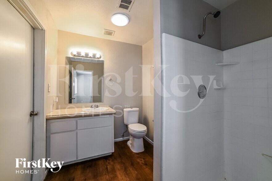 Building Photo - 4120 W Ironwood Dr