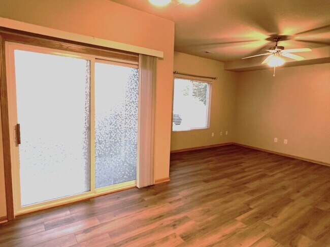 Building Photo - 1805 SW White Birch Cir