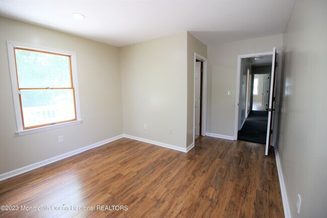 Building Photo - 233 Keller St