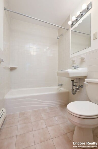 Building Photo - 270 Grove St