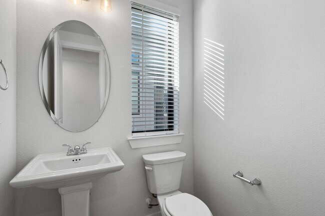 Building Photo - 3235 Loam Ln