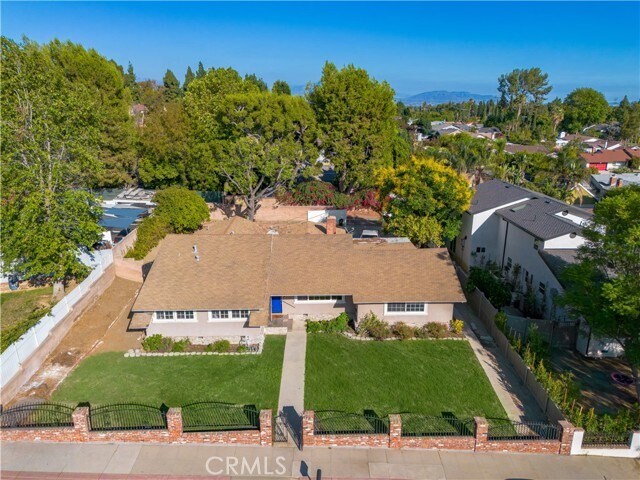 Building Photo - 11200 Reseda Blvd