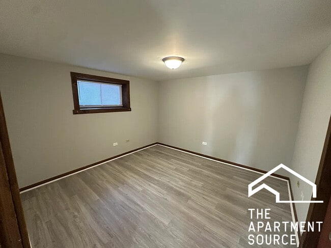 Building Photo - 4402 W Belden Ave