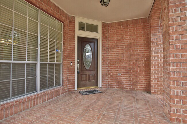 Building Photo - 16207 Waiting Spring Cir