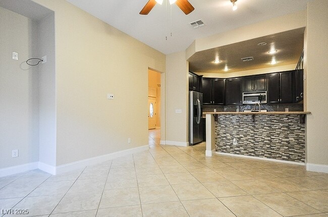 Building Photo - 9129 Eagle Ridge Dr