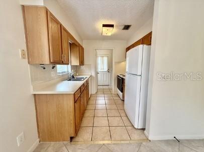 Building Photo - 223 N Adelle Ave