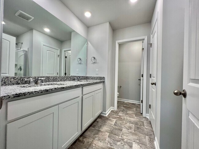 Building Photo - New 3 Bedroom, 2.5 Bathroom Townhouse w/ C...