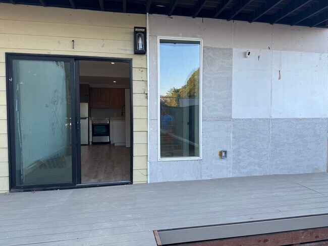Building Photo - ONE MONTH FREE!! BRAND NEW CONSTRUCTION!! ...
