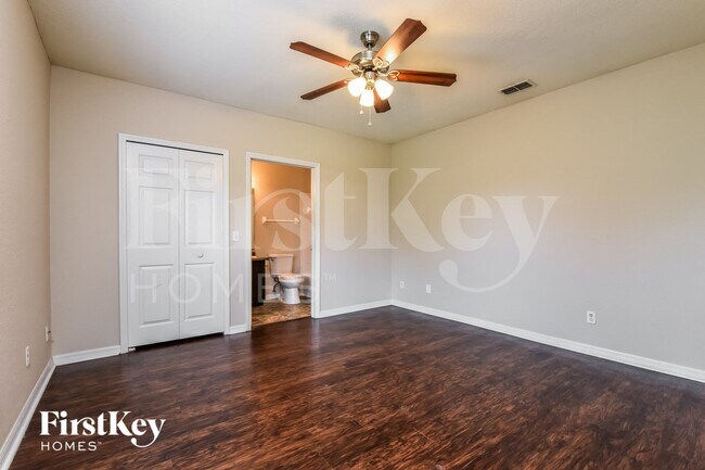 Building Photo - 6840 Abady Ln