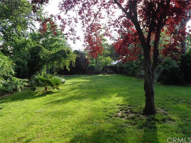 Building Photo - 464 E 6th Ave