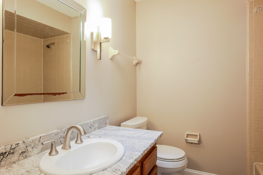 Building Photo - 973 Marble Ridge Dr