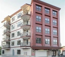 Building Photo - 18 Johnson Ave