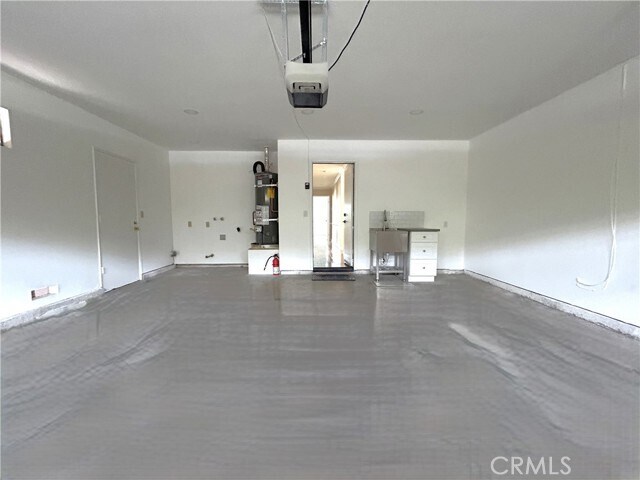 Building Photo - 3130 Oakcrest Dr