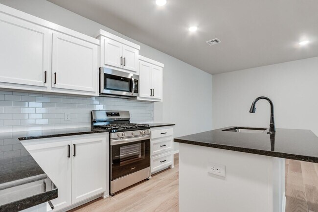 Building Photo - 5 East