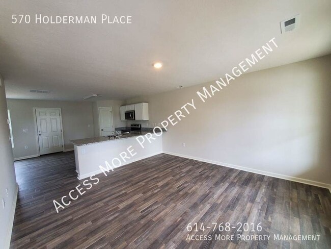 Building Photo - TERRIFIC FOUR BEDROOM 3 BATH HOME  - NEW L...