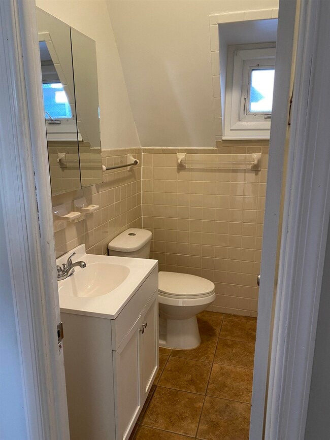 Building Photo - 375 Avenue C