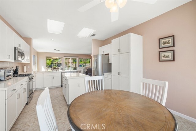 Building Photo - 39371 Blossom Cir