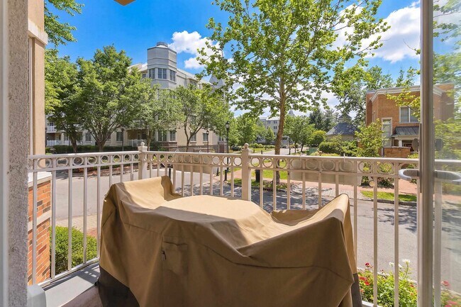 Building Photo - 30 CONSTITUTION Way