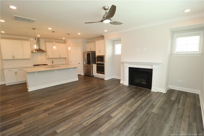 Building Photo - 2936 Baronial St