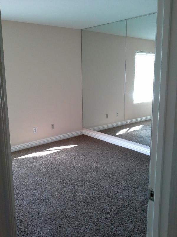 Building Photo - 3540 Villa Knolls N Dr