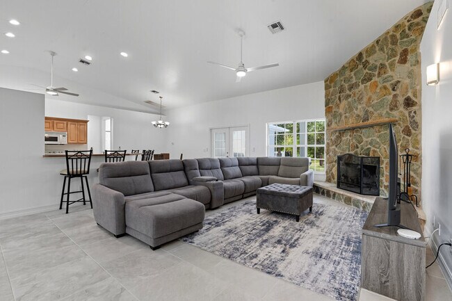 Building Photo - 2261 Krape Rd