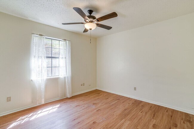 Building Photo - 3031 Las Vegas Trail