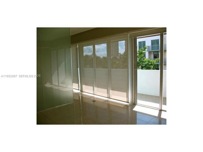 Building Photo - 2694 Inagua Ave