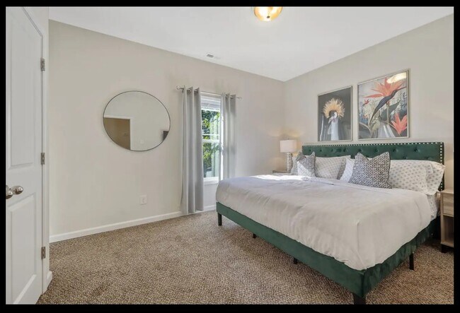 Primary Bedroom with attached bath - 1100 Coleman St