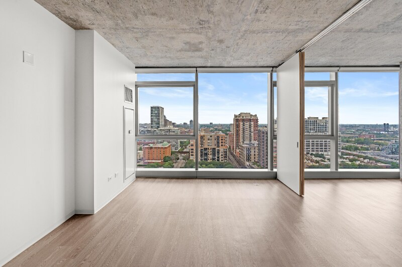 Building Photo - 1403 S Wabash Ave