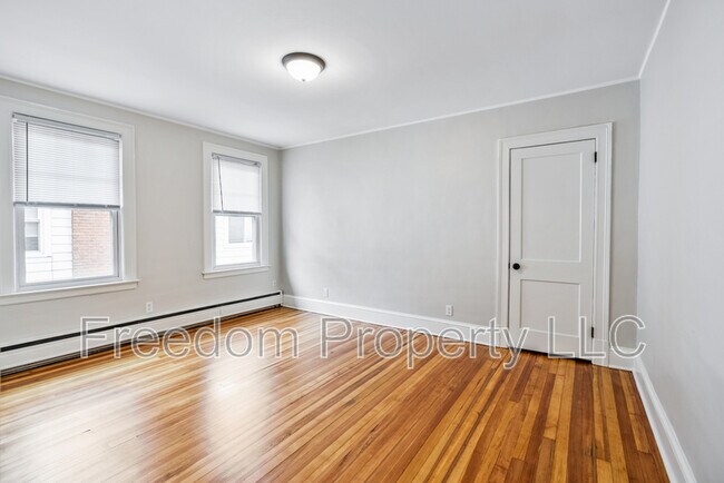 Building Photo - 9 Bretton Rd