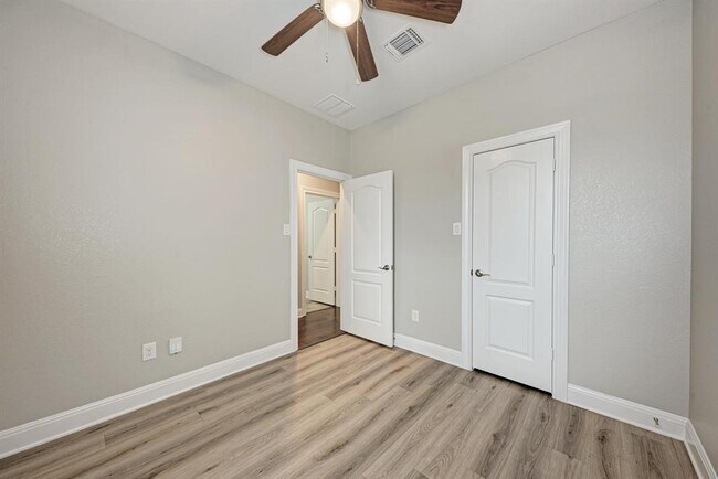 Building Photo - 18820 James Carter Jr St