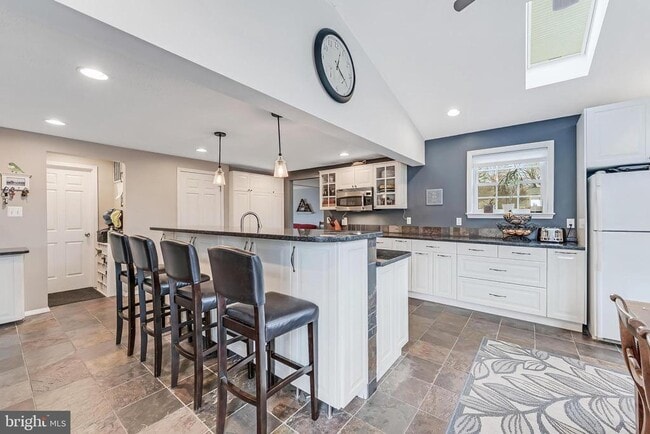 Building Photo - 12918 Framingham Ct