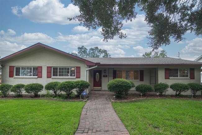 Primary Photo - 5215 Cheena Dr