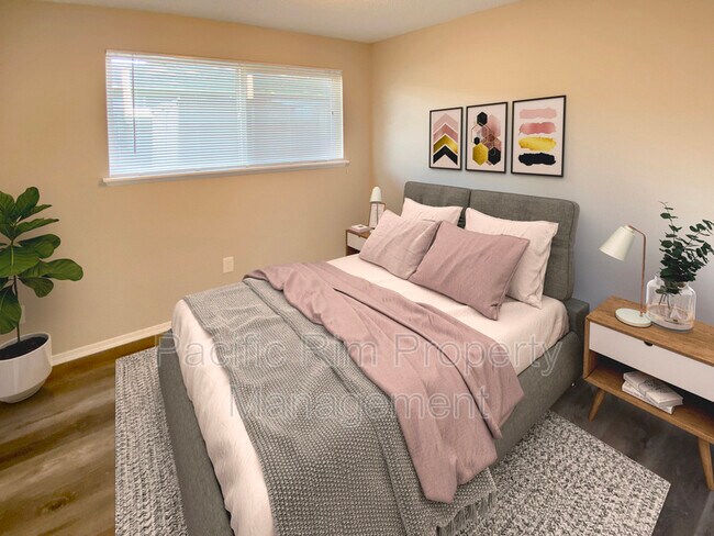 Building Photo - 6415 Steilacoom Blvd SW