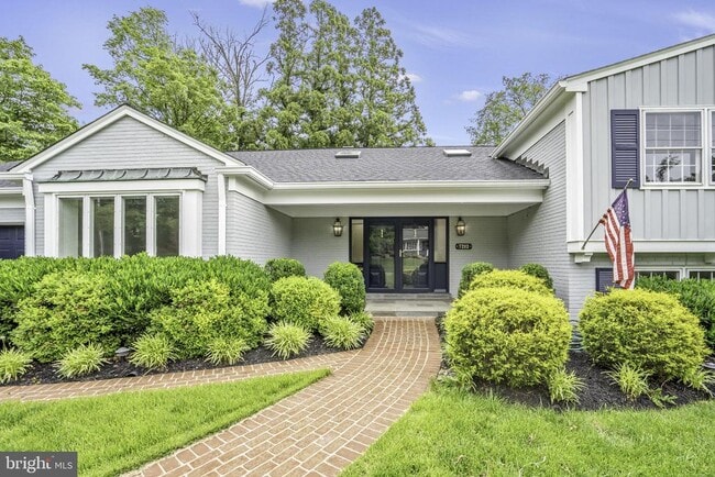 Building Photo - 7203 Marine Dr