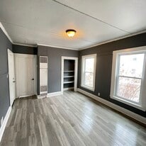 Building Photo - 22 2nd St