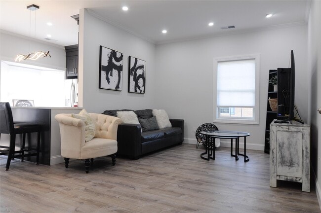 Building Photo - 78 High Point Cir