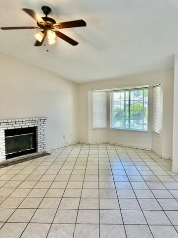 Building Photo - 320 Meadow Ln