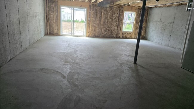 Building Photo - 49 Pheasant Ring Dr