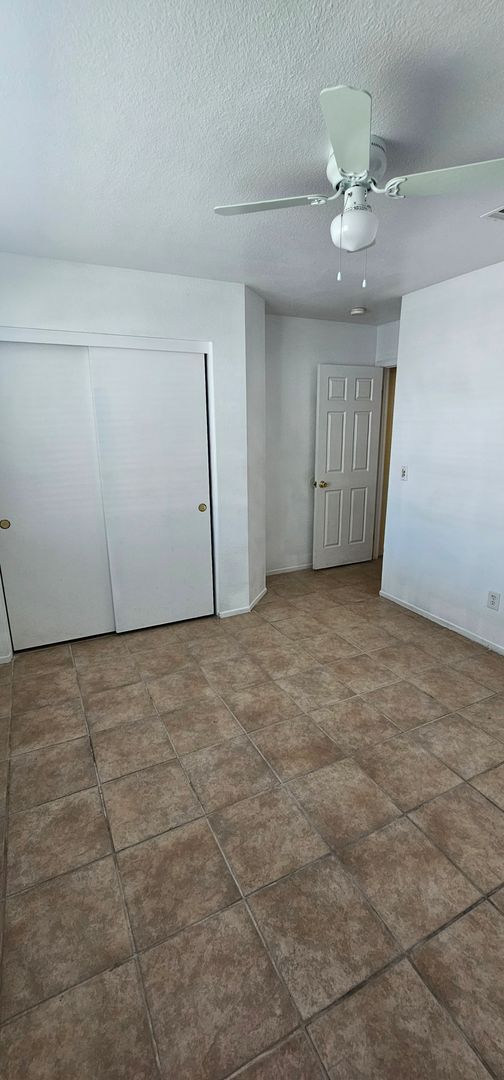 Building Photo - Silver Creek Home 3 Bed 2 Bath + Office